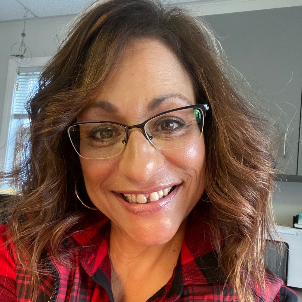 Meet your Posher, Carla